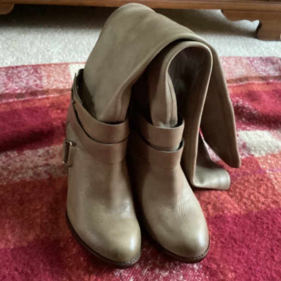 Fergie Tall Gray Leather Boots - Picture 6 of 8